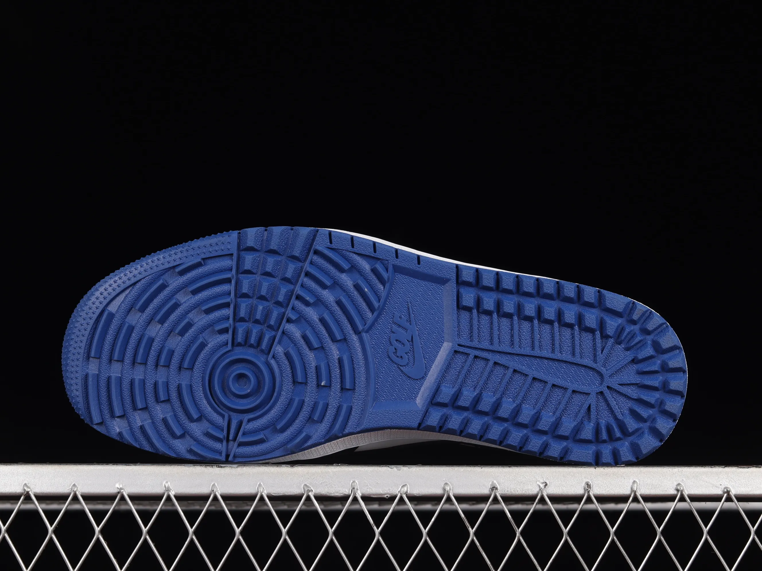 All categories Air Jordan Jordan series basketball shoes Air Jordan 1 Low Z version Air Jordan 1 Low Golf "Royal Toe" AJ1 Joe 1 new golf version black and blue toe DD9315-102